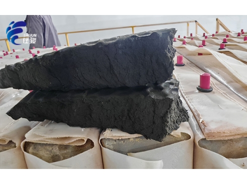 工業(yè)污泥處理，選對藥劑很重要-青島仕駿